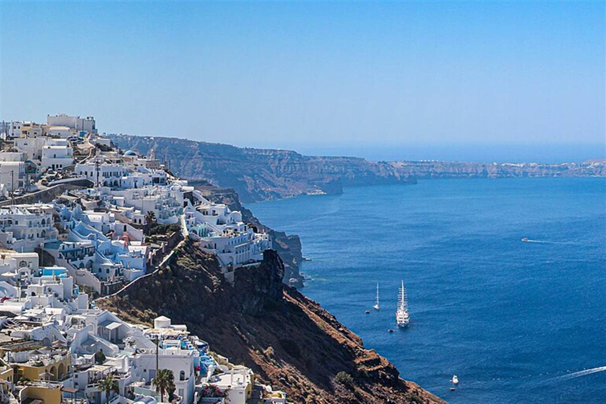 The caldera path at Imerovigli above the sea on the Fira to Oia hike